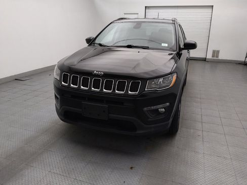 Used 2019 Jeep Compass Latitude w/ Popular Equipment Group AWD/4WD image 15