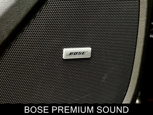 Used 2022 Chevrolet Traverse Premier w/ Redline Edition image 13