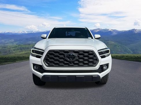 Certified 2023 Toyota Tacoma TRD Off-Road w/ Advanced Technology Package AWD/4WD image 9