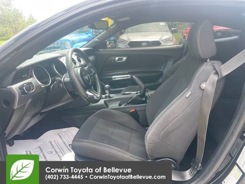 Used 2018 Ford Mustang GT RWD image 32