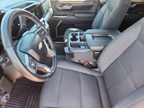 Used 2023 Chevrolet Silverado 1500 LT image 9