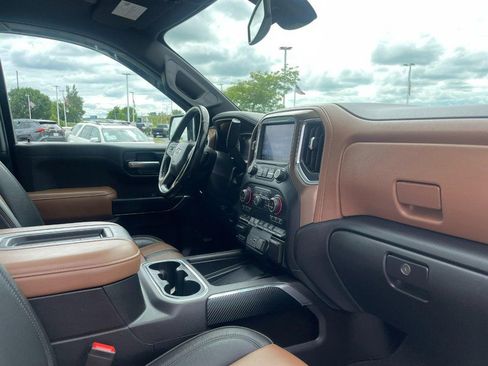 Used 2019 Chevrolet Silverado 1500 High Country image 11