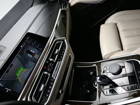 Used 2019 BMW X5 xDrive40i w/ Convenience Package image 18