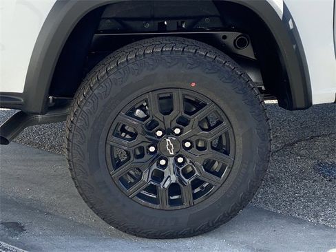 Used 2026 Chevrolet Colorado Trail Boss image 37