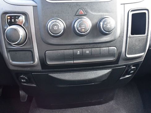 Used 2018 RAM 1500 Express image 36