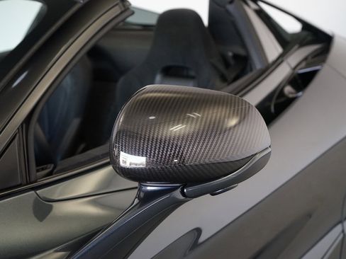 Used 2020 McLaren 720S Spider image 12