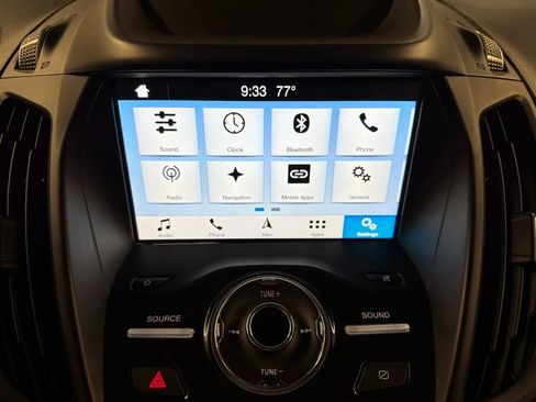 Certified 2019 Ford Escape Titanium AWD/4WD image 9