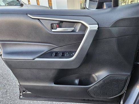 Used 2024 Toyota RAV4 XLE image 29