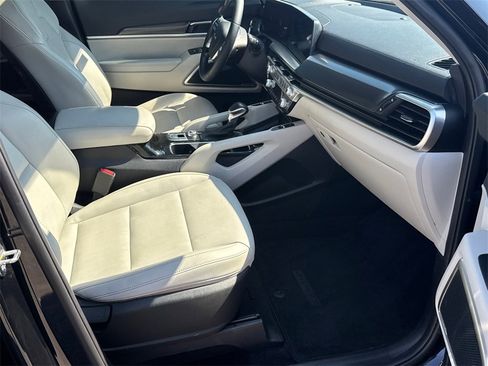 Used 2024 Kia Telluride S w/ S Sunroof Package image 14