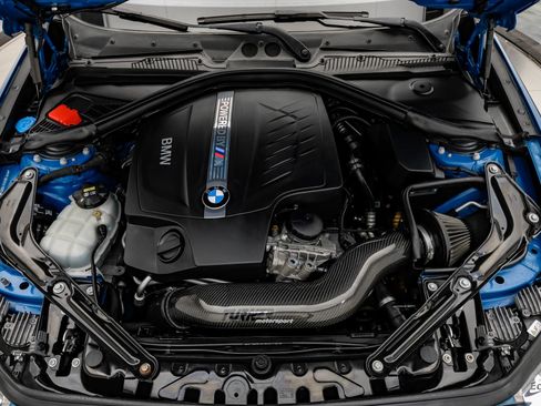 Used 2017 BMW M2 RWD image 4