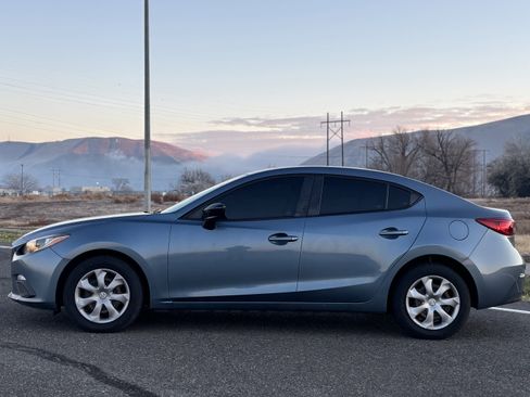 Used 2015 MAZDA MAZDA3 i SV image 7