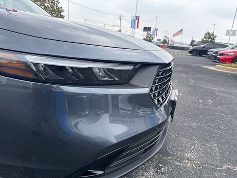 New 2025 Honda Accord SE image 15