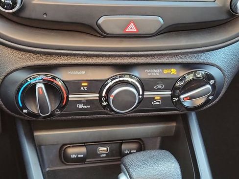 Used 2025 Kia Soul LX w/ LX Technology Package image 26