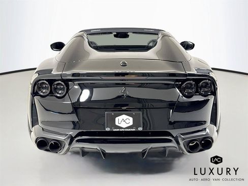 Used 2021 Ferrari 812 GTS RWD image 7