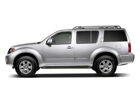 Used 2008 Nissan Pathfinder SE RWD image 3