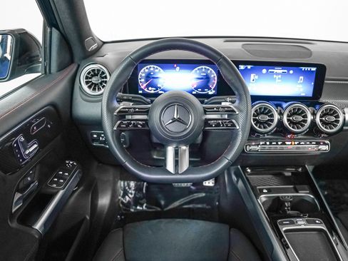 Certified 2024 Mercedes-Benz GLB 250 image 15