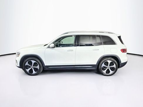 Used 2025 Mercedes-Benz GLB 250 image 4