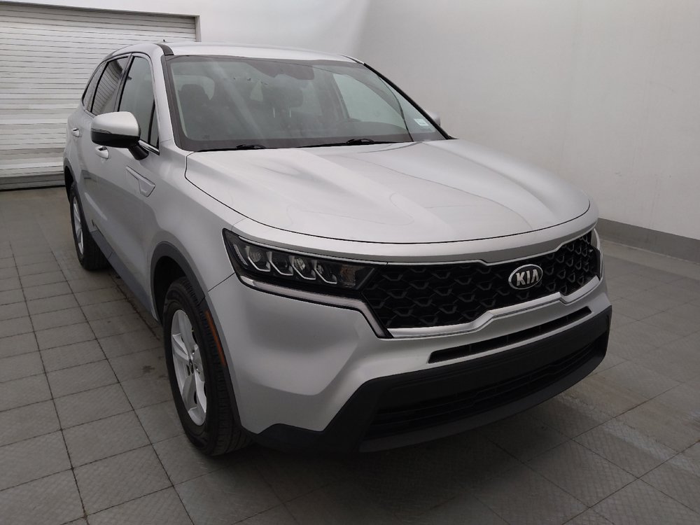 Used 2021 Kia Sorento LX AWD/4WD image 13