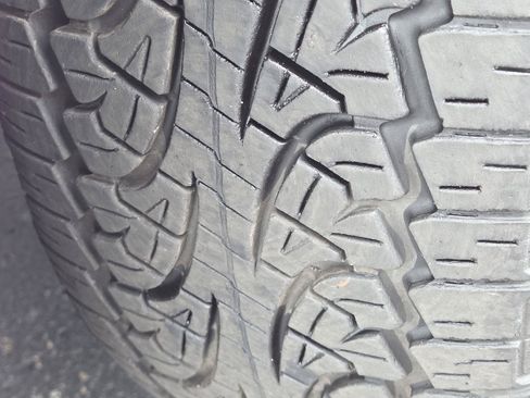 Used 2025 Ford Expedition Active AWD/4WD image 14