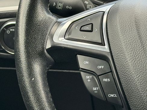 Used 2022 Ford Edge SEL AWD/4WD image 15