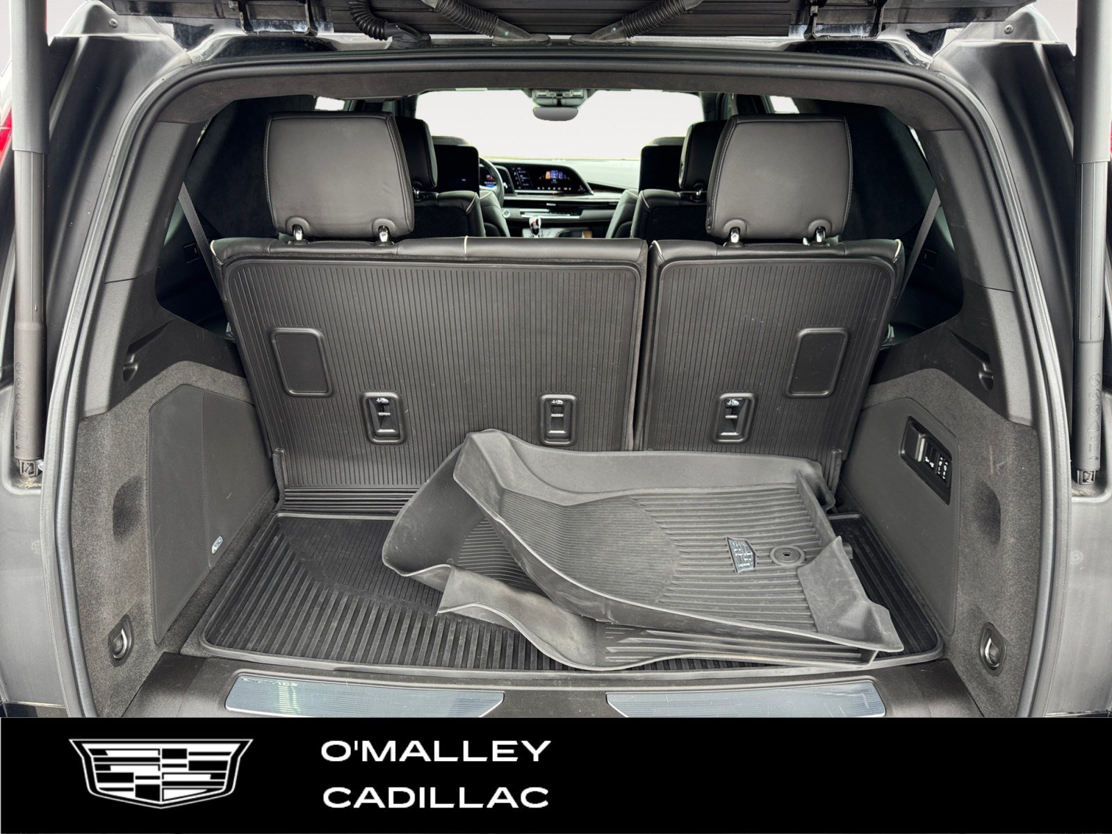 Used 2022 Cadillac Escalade Sport Platinum AWD/4WD image 12
