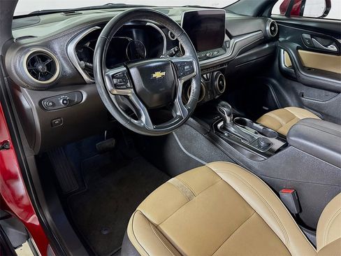 Used 2023 Chevrolet Blazer Premier w/ Driver Confidence II Package image 7