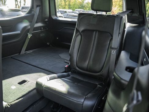 Used 2022 Jeep Wagoneer Series III image 31