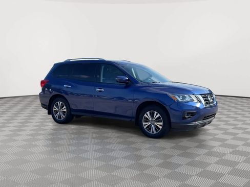 Used 2017 Nissan Pathfinder SL w/ SL Premium Package AWD/4WD image 2