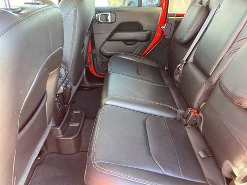 Used 2023 Jeep Wrangler Unlimited Sahara image 21