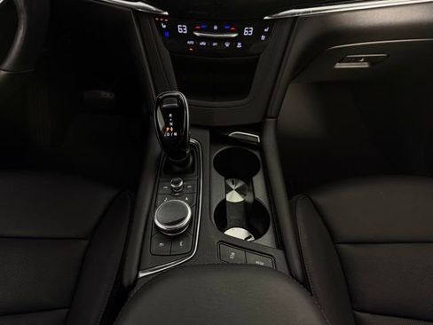 Used 2021 Cadillac XT6 Premium Luxury FWD image 24