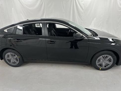 New 2026 Nissan Sentra SV w/ Floor Mat Package FWD image 2