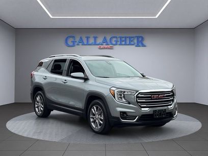 Used 2024 GMC Terrain SLT w/ Infotainment Package II