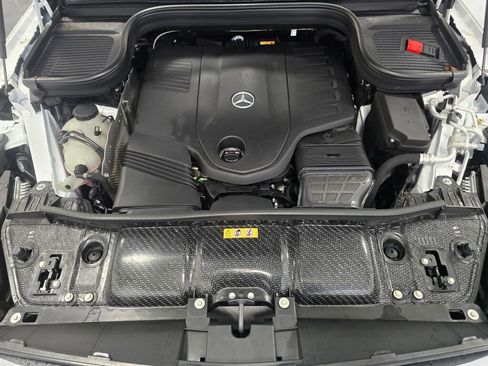 New 2026 Mercedes-Benz GLS 450 4MATIC image 10