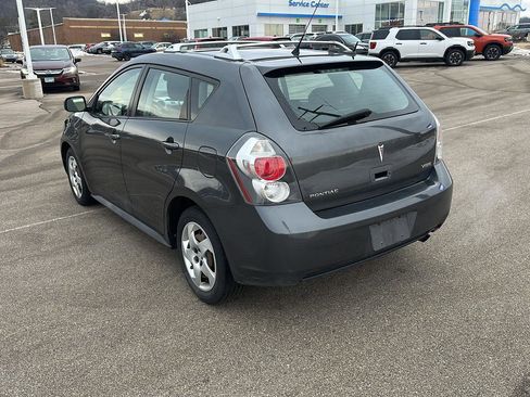 Used 2010 Pontiac Vibe w/ Preferred Package image 5