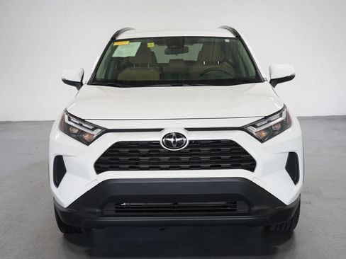 Used 2025 Toyota RAV4 LE AWD/4WD image 2