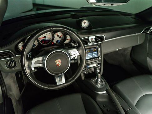 Used 2011 Porsche 911 Turbo AWD/4WD image 4