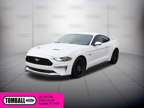 Used 2018 Ford Mustang GT Premium w/ GT Performance Package RWD image 3