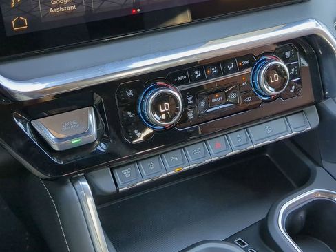 New 2026 GMC Sierra 2500 Denali Ultimate image 12