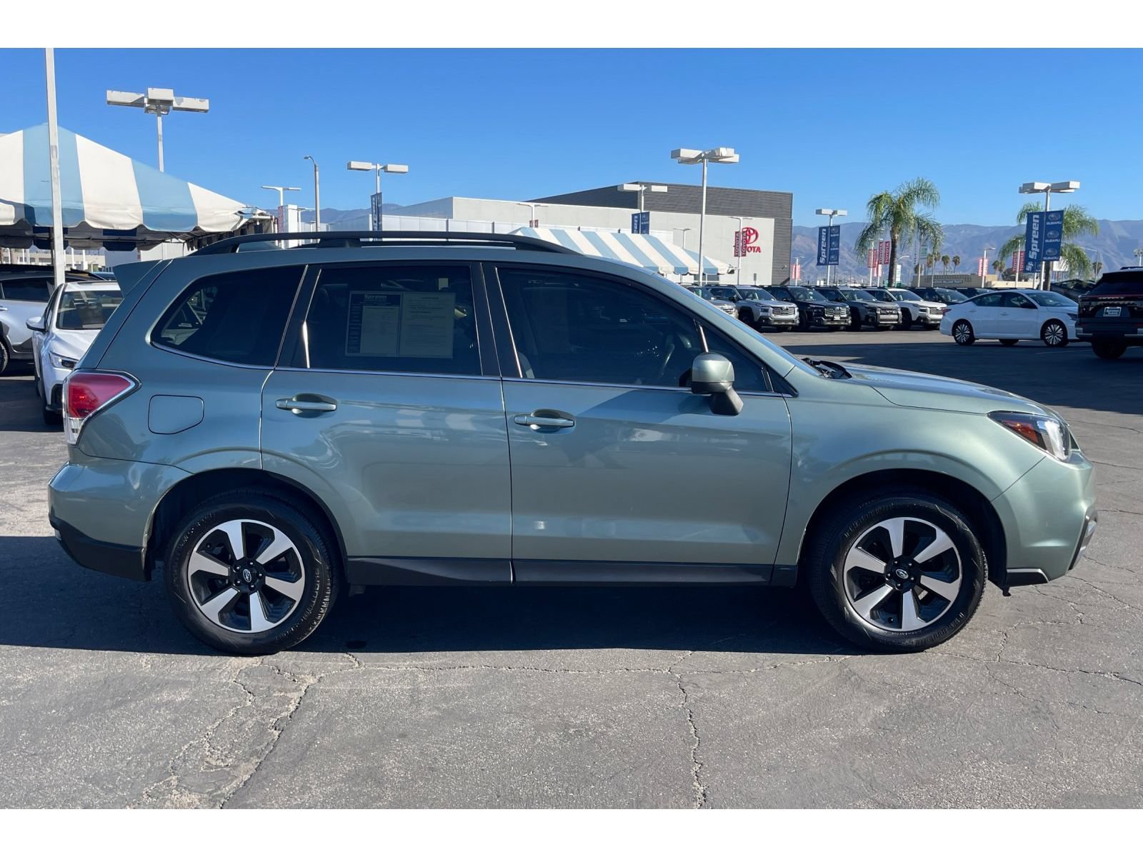 Used 2017 Subaru Forester 2.5i Limited AWD/4WD image 7
