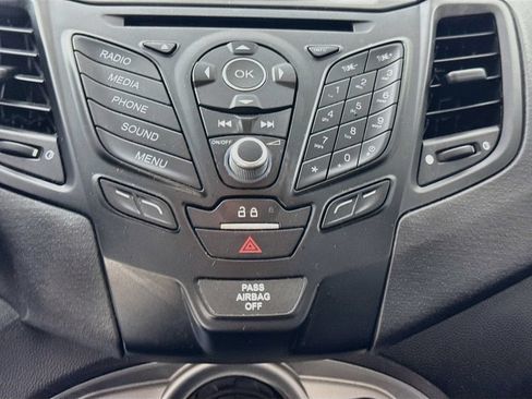 Used 2018 Ford Fiesta SE FWD image 17