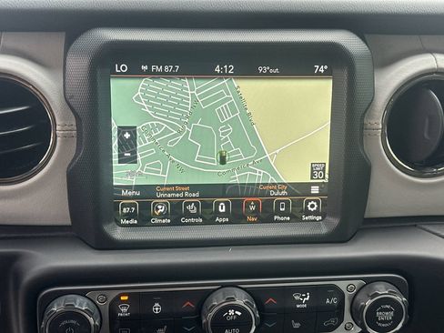 Used 2021 Jeep Wrangler Unlimited Sahara AWD/4WD image 28