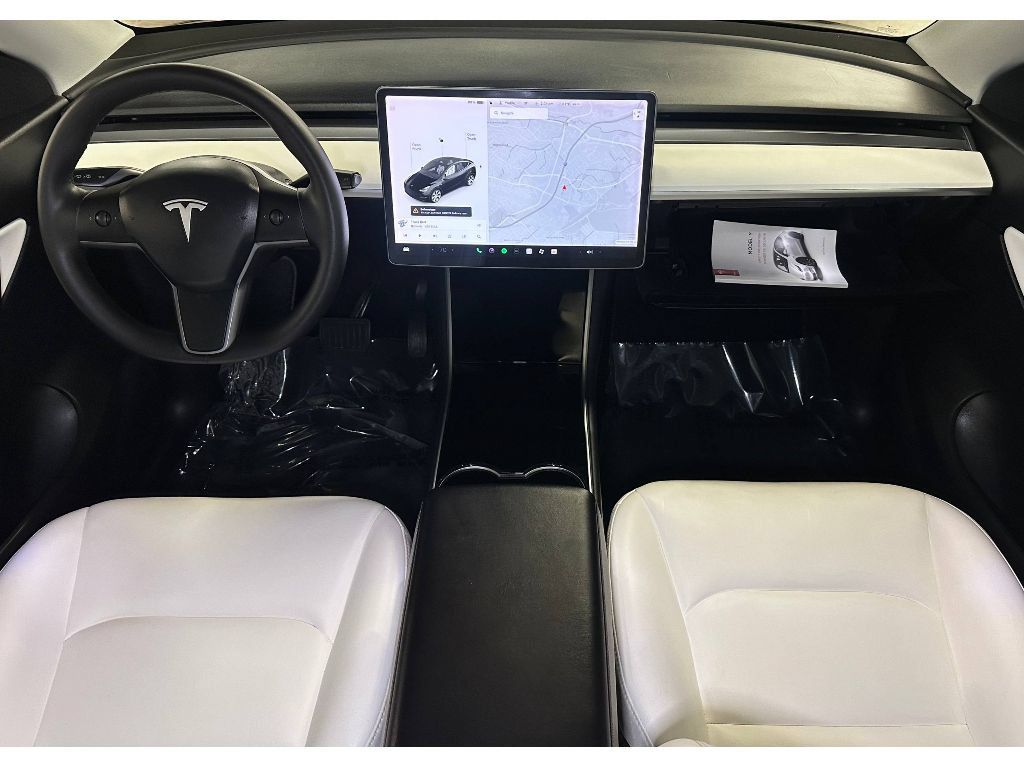 Used 2021 Tesla Model Y Long Range AWD/4WD image 24