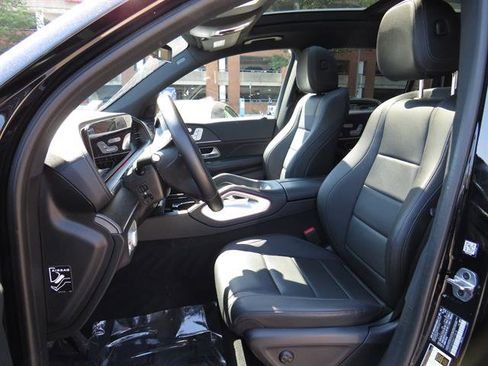 Used 2022 Mercedes-Benz GLS 450 4MATIC image 21