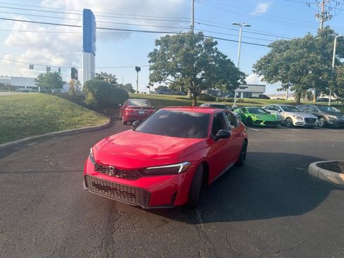 Used 2025 Honda Civic Sport image 8