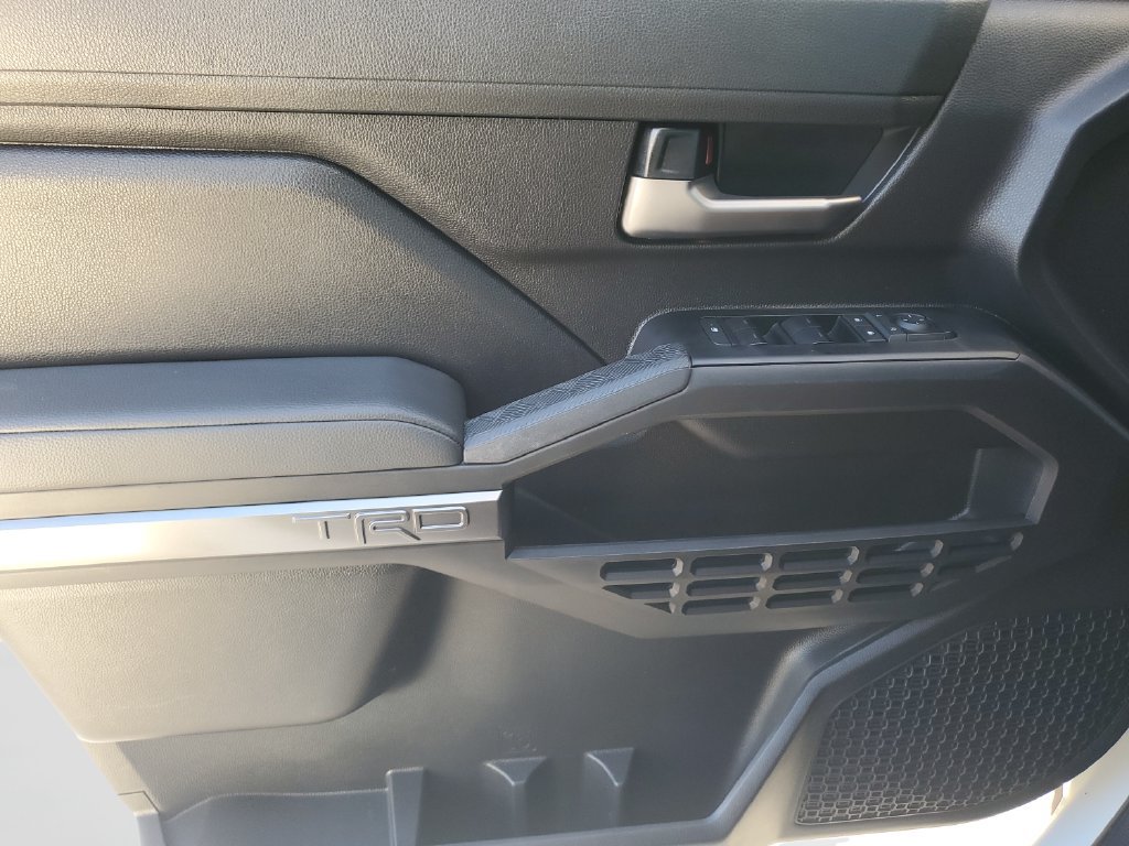 Used 2025 Toyota Tacoma TRD Sport RWD image 19
