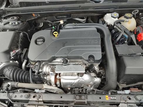 Used 2023 Chevrolet Malibu LT FWD image 32