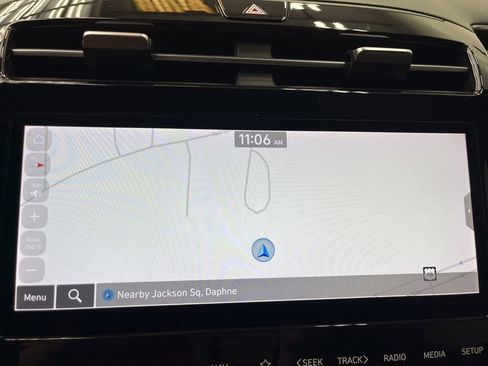 Used 2022 Hyundai Santa Cruz Limited AWD/4WD image 16