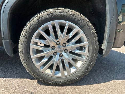Used 2019 GMC Sierra 1500 Denali w/ Denali Ultimate Package AWD/4WD image 42