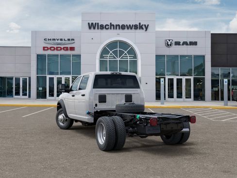 New 2026 RAM 5500 Tradesman w/ Chrome Appearance Group AWD/4WD image 3