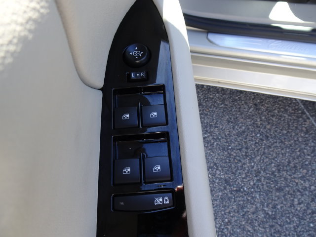 Used 2014 Cadillac XTS Luxury w/ Driver Awareness Package FWD image 14
